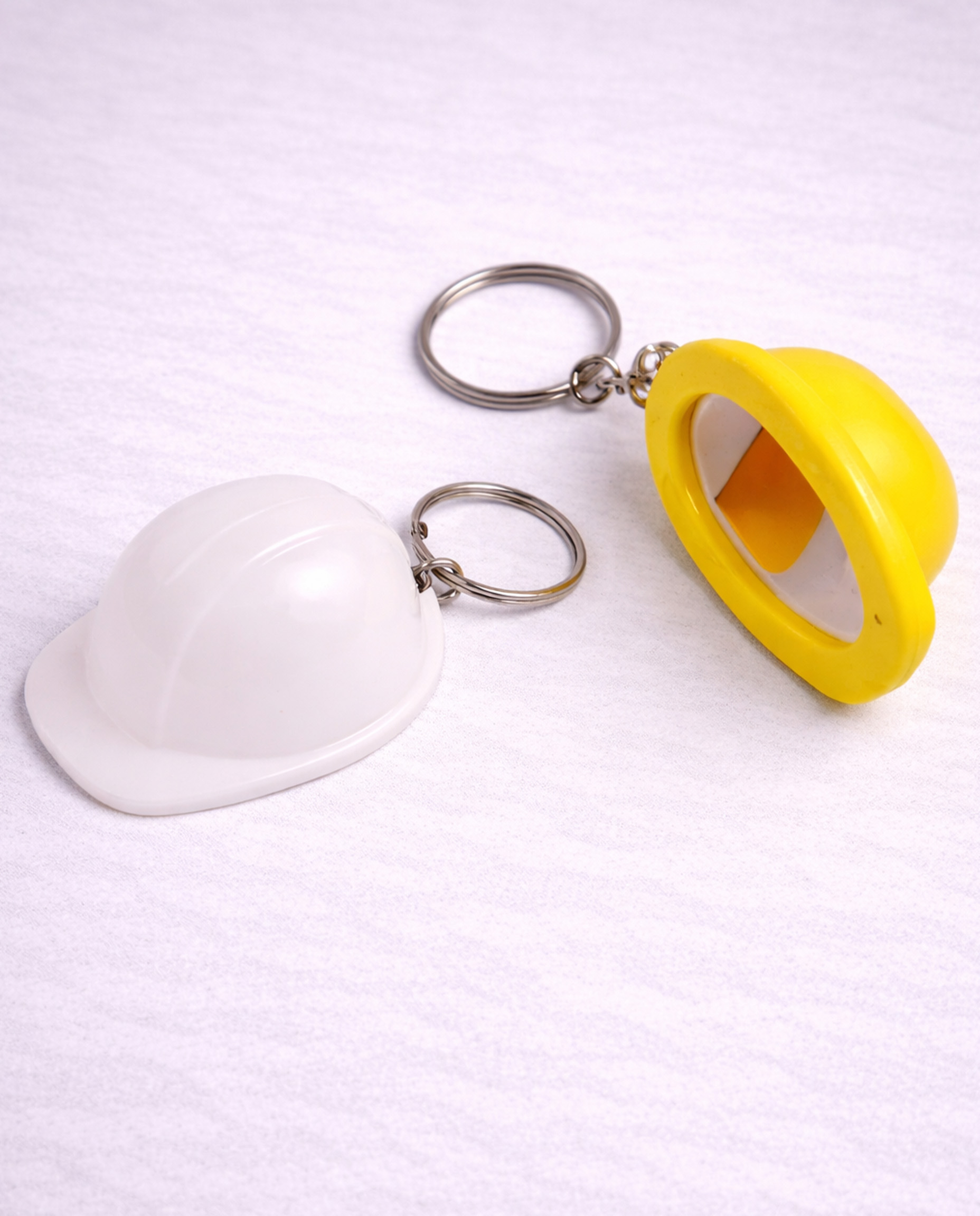 MLL09 - Llavero Casco Destapador